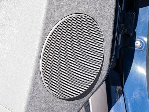 Used 2016 Mercedes-Benz Sprinter 2500 image 21