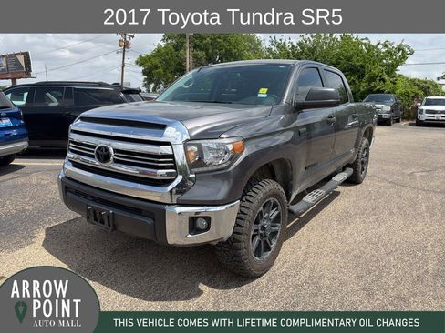 Used 2017 Toyota Tundra SR5 w/ SR5 Upgrade Package AWD/4WD image 3