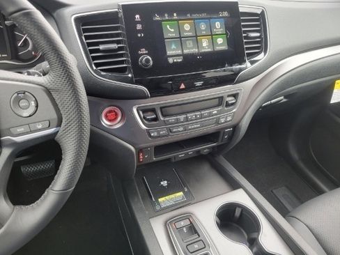 Used 2024 Honda Passport EX-L image 37
