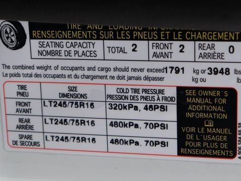 Used 2023 Mercedes-Benz Sprinter 144 Cargo image 44