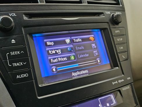 Used 2014 Toyota Prius V Three image 26