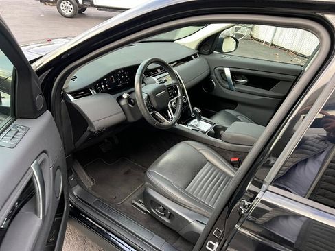 Used 2023 Land Rover Discovery Sport S image 16