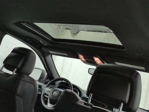 Certified 2019 Jeep Grand Cherokee Trailhawk image 23