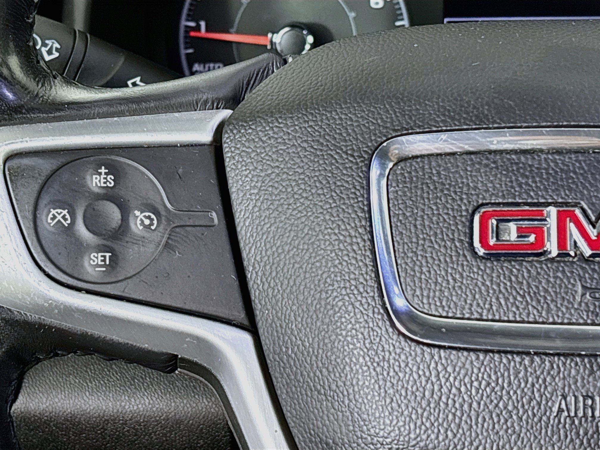Used 2018 GMC Terrain SLE FWD image 11