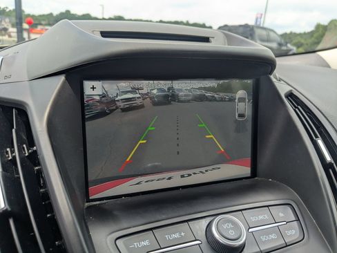 Used 2018 Ford Escape SEL FWD image 16