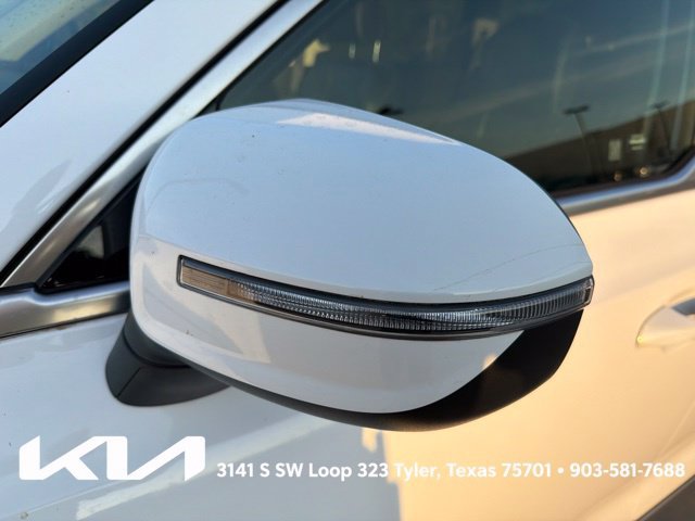 Certified 2024 Kia Telluride LX FWD image 5