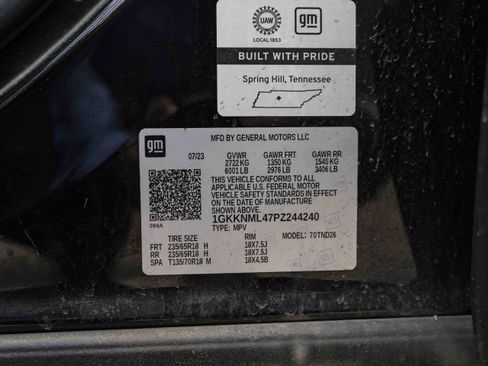 Used 2023 GMC Acadia SLT image 49