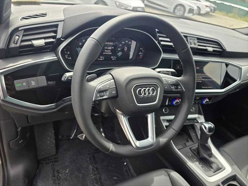 New 2025 Audi Q3 2.0T Premium image 26
