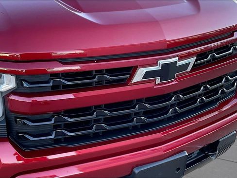Used 2023 Chevrolet Silverado 1500 RST AWD/4WD image 29