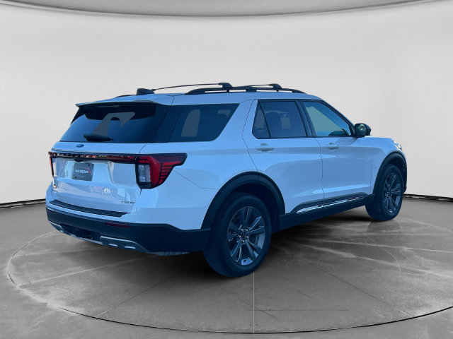Used 2025 Ford Explorer Active w/ Active Comfort Package AWD/4WD image 3