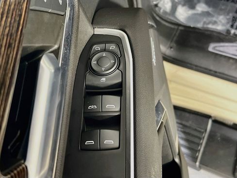 Used 2022 GMC Sierra 1500 Elevation w/ Elevation Premium Package AWD/4WD image 17