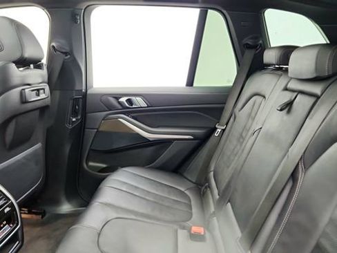 Used 2022 BMW X5 sDrive40i w/ M Sport Package image 29