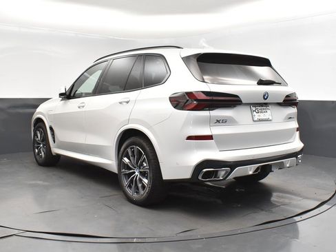 Certified 2026 BMW X5 xDrive50e image 4