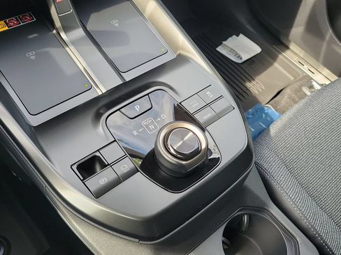 New 2026 Toyota bZ FWD image 18
