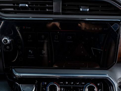 Used 2024 GMC Sierra 3500 Denali Ultimate image 25