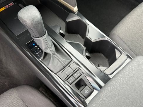 Used 2025 Toyota Camry LE image 39