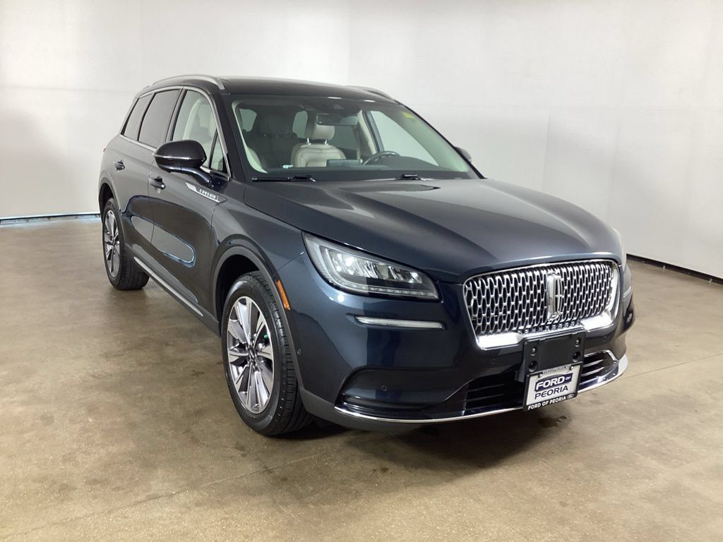 Used 2022 Lincoln Corsair Reserve w/ Equipment Group 201A AWD/4WD image 3