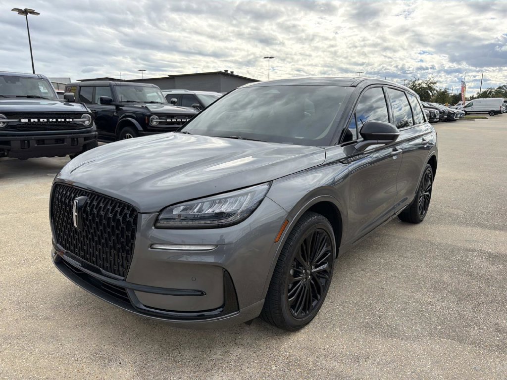 Used 2024 Lincoln Corsair AWD w/ Equipment Group 101A image 5