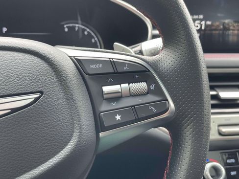 Used 2024 Genesis G70 3.3T Advanced image 23