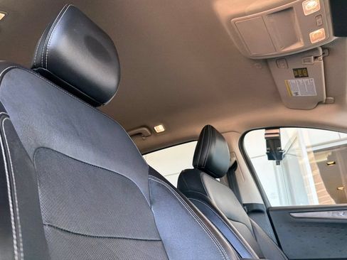 Used 2020 Ford Escape Titanium AWD/4WD image 16