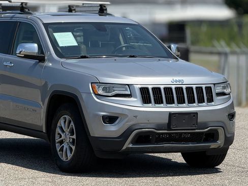 Used 2014 Jeep Grand Cherokee Limited w/ Luxury Group II AWD/4WD image 15