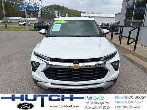 Used 2025 Chevrolet TrailBlazer LT AWD/4WD image 7