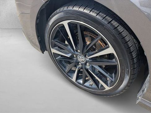 Used 2018 Toyota Camry XSE FWD image 22