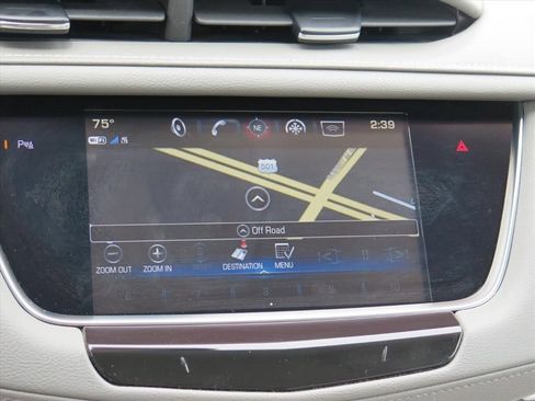 Used 2018 Cadillac XT5 Premium Luxury FWD image 17