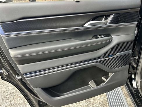 Used 2024 Jeep Grand Wagoneer Series II w/ Quick Order Packagew 28T image 24