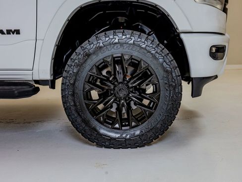 Used 2021 RAM 1500 Laramie image 12