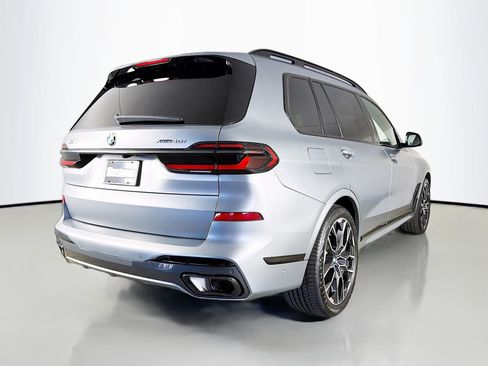 Certified 2024 BMW X7 xDrive40i w/ M Sport Package AWD/4WD image 7
