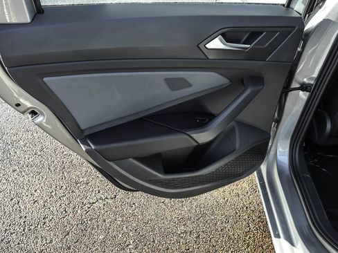 New 2026 Volkswagen Jetta SE FWD image 34