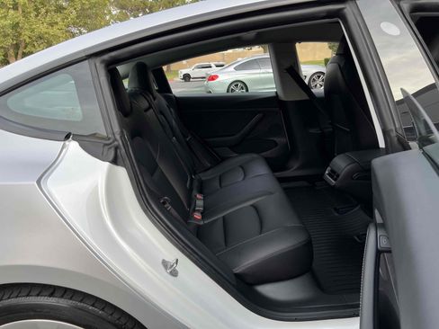 Used 2021 Tesla Model 3 Long Range AWD/4WD image 36