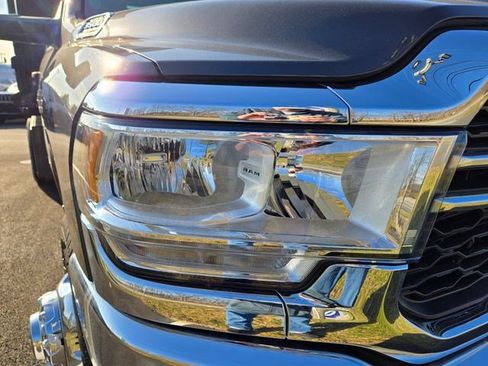 Used 2020 RAM 3500 Tradesman image 11