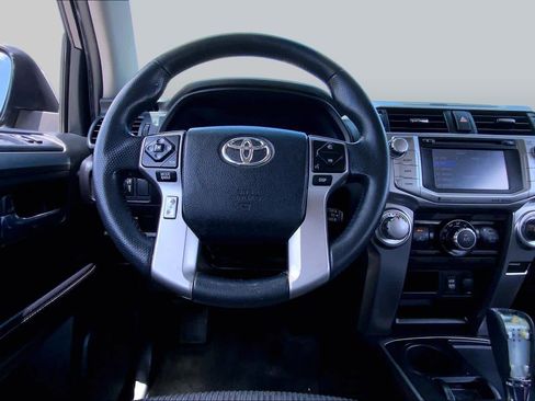 Used 2016 Toyota 4Runner SR5 RWD image 6