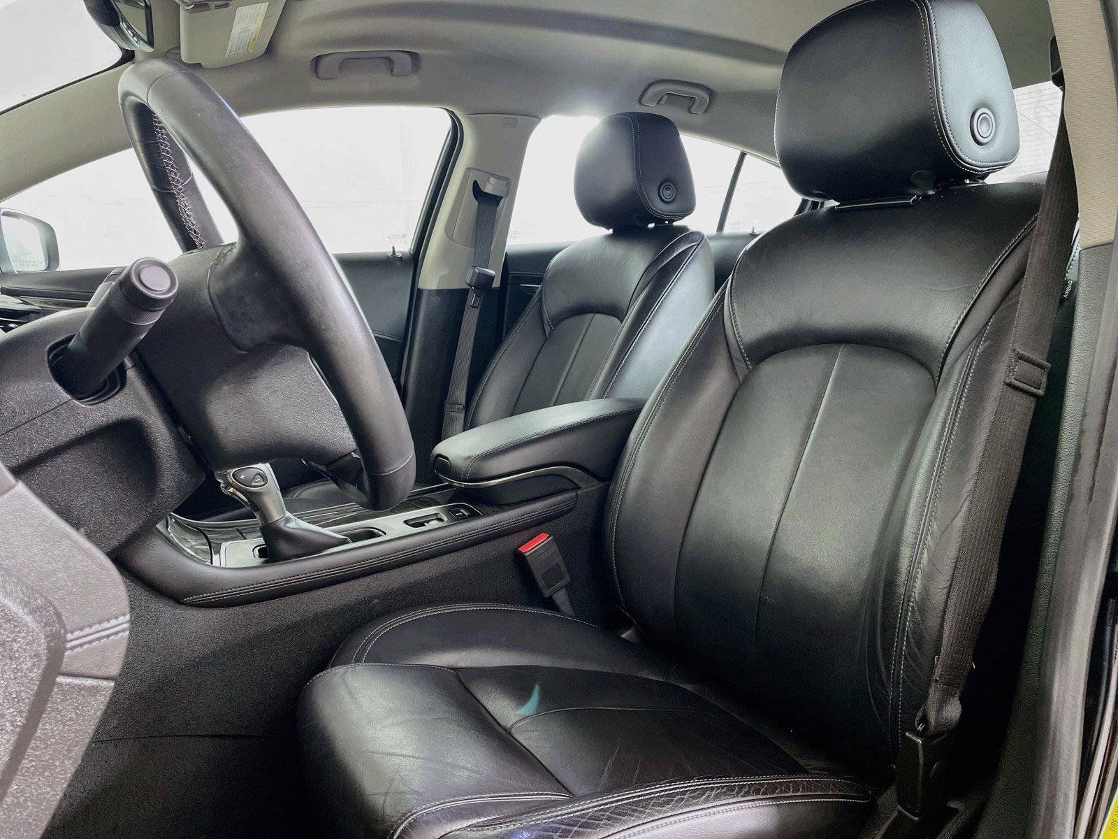 Used 2016 Buick LaCrosse Leather FWD image 5