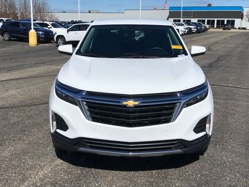 Certified 2024 Chevrolet Equinox LT w/ LPO, Floor Liner Package FWD image 2