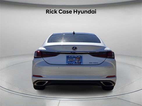 Used 2023 Lexus ES 350 w/ Premium Package image 5