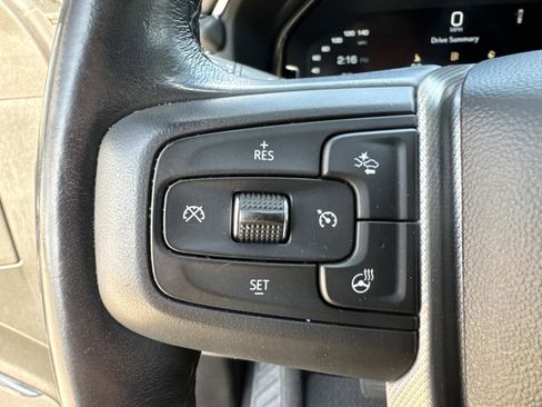 Used 2022 GMC Yukon XL Denali image 37