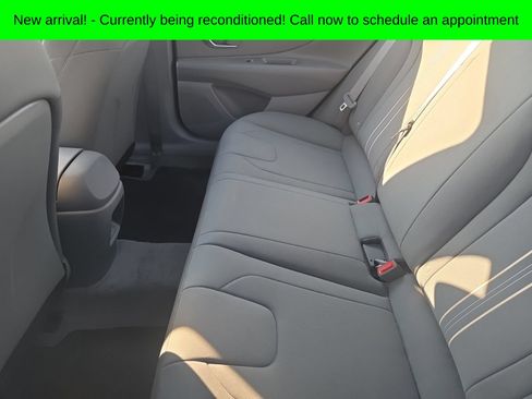 Used 2025 Hyundai Elantra Hybrid FWD image 11
