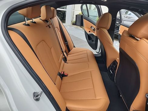 Used 2025 BMW 330i xDrive Sedan w/ M Sport Package image 22