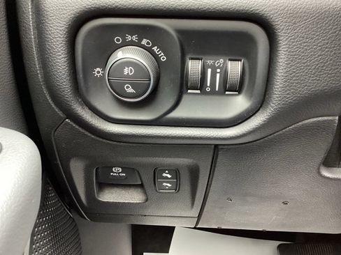 Used 2019 RAM 1500 Big Horn RWD image 22