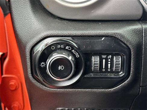 Used 2019 Jeep Wrangler Unlimited Rubicon w/ Steel Bumper Group image 25