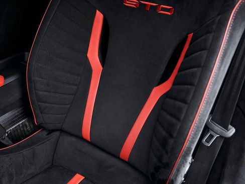 Used 2022 Lamborghini Huracan STO image 52