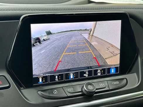 Used 2021 Chevrolet Blazer LT w/ Sound & Technology Package image 21