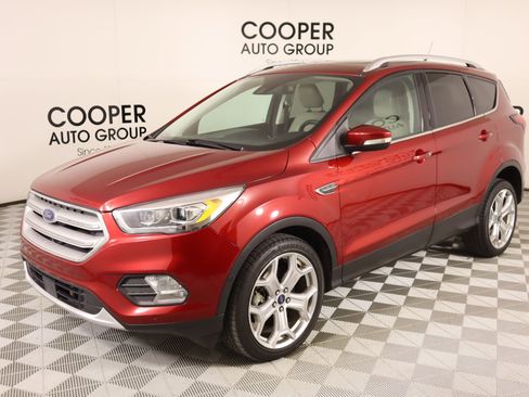 Used 2019 Ford Escape Titanium image 11