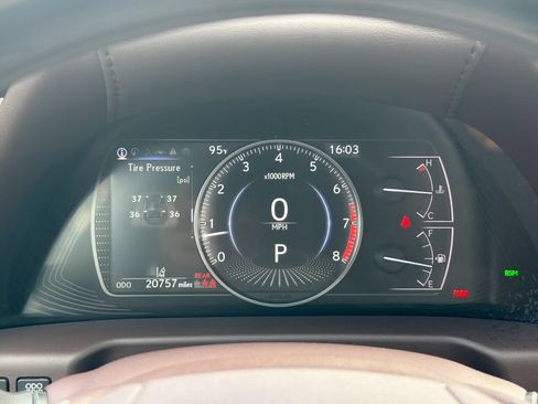 Used 2019 Lexus ES 350 Ultra Luxury w/ Accessory Package 2 FWD image 25