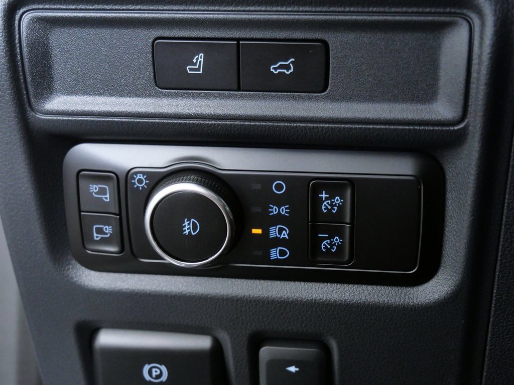 Used 2023 Ford Expedition Platinum AWD/4WD image 23