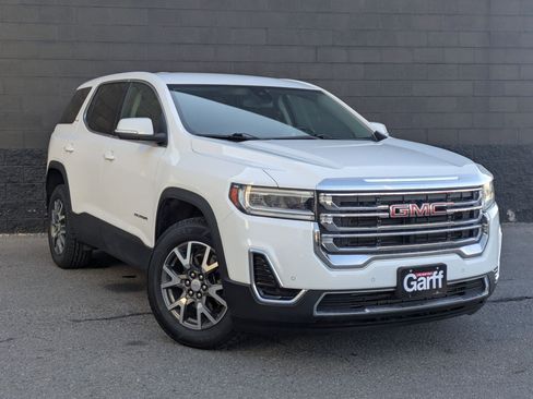 Used 2023 GMC Acadia SLE image 3