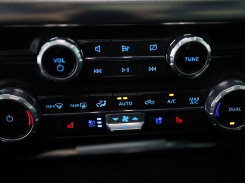 Used 2023 Ford F150 Raptor w/ Raptor Carbon Fiber Package AWD/4WD image 27